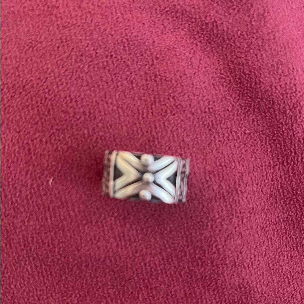 Silver (925) ring . Size 6-61/2.